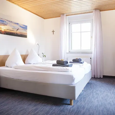 Garni Knupfer Vendégház Ehingen